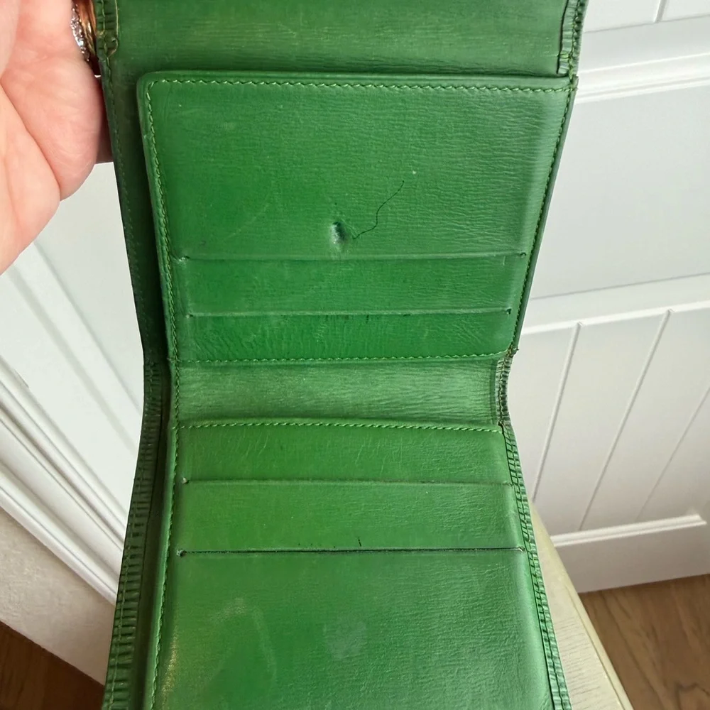 Louis Vuitton Epi Green Elise double side Wallet *Authentic*